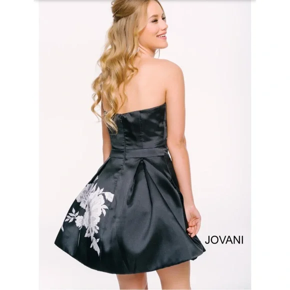 Jovani Black & White Floral Short Strapless Cocktail Dress 🤍⚜️🔲
